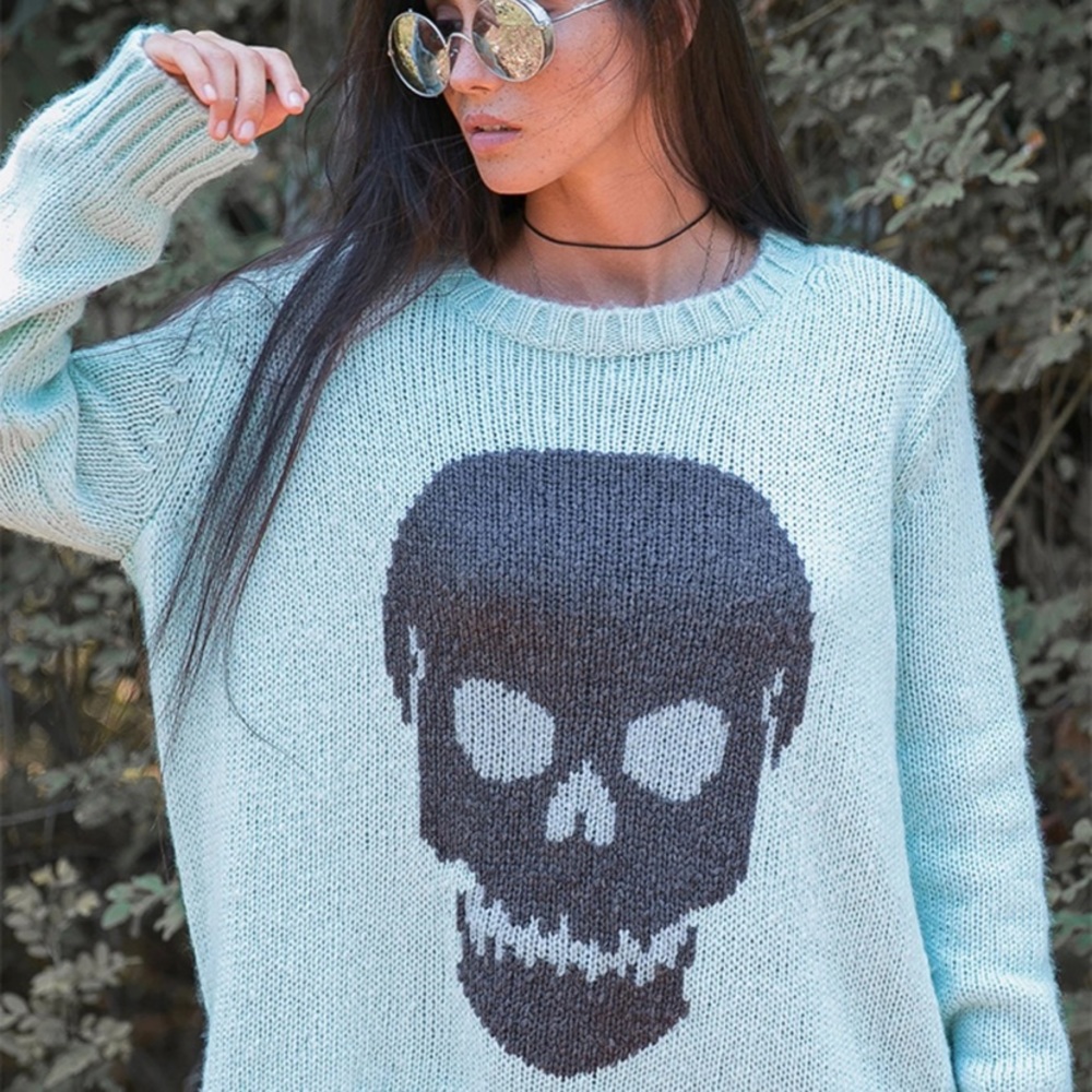 Wooden ships skull sweater